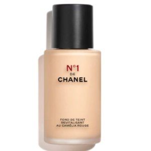 SOLD! - BNIB! Chanel N°1 De Chanel Revitalizing Foundation B12
